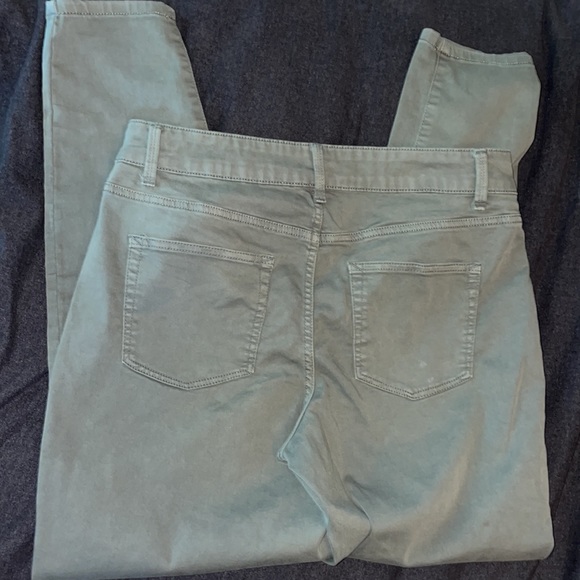 Jeans - Picture 6 of 8